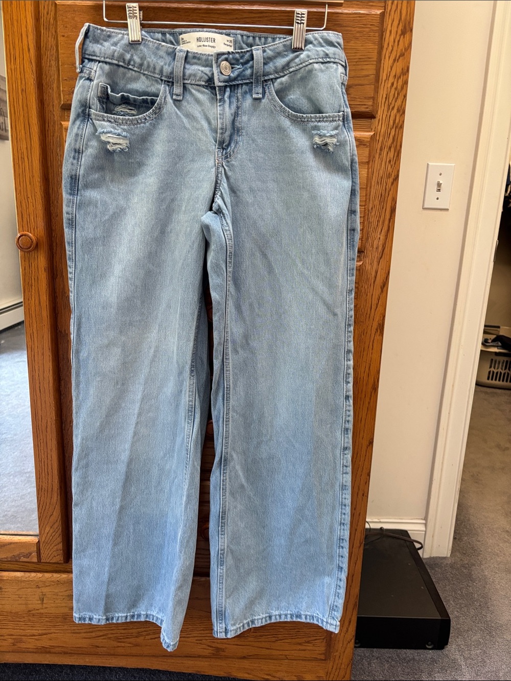 Hollister Light Blue Wide Leg low rise baggy jeans